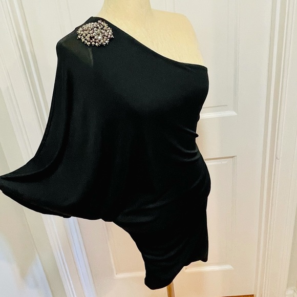 ❤️Last look ❤️Asymmetrical little black dress! - Picture 6 of 10